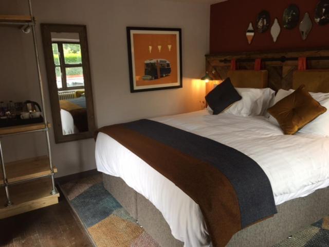 Dartmoor Halfway Inn 뉴턴애벗 외부 사진