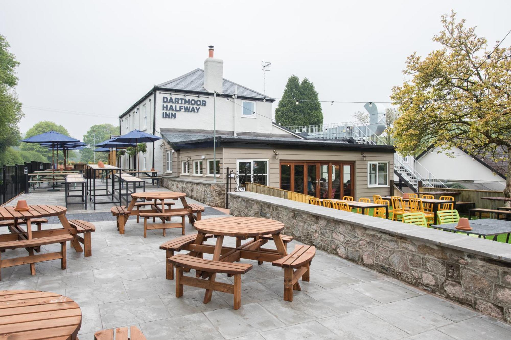 Dartmoor Halfway Inn 뉴턴애벗 외부 사진