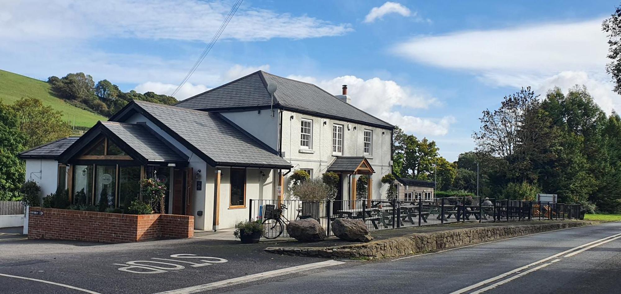 Dartmoor Halfway Inn 뉴턴애벗 외부 사진