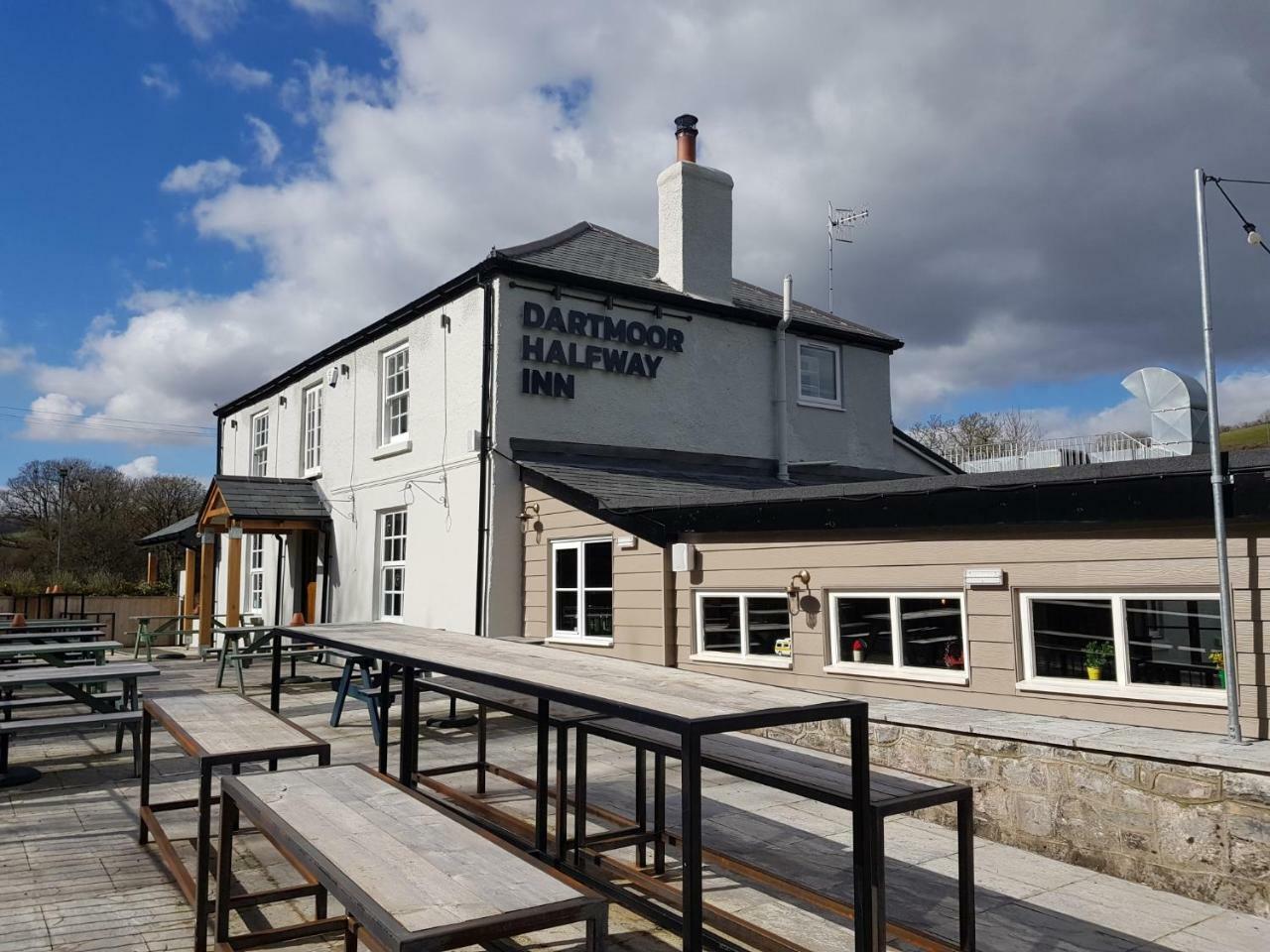 Dartmoor Halfway Inn 뉴턴애벗 외부 사진